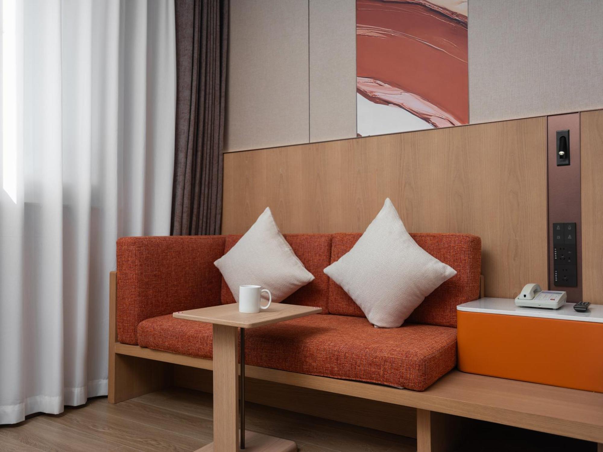 Holiday Inn Express Shangdi Beijing By Ihg L Next To Yuanmingyuan Park & Subway & Qinghe Railway Station & Beijing Sport University L Taxi 15 Minutes To Summer Palace & Peking University & Tsinghua University L 20 Minutes To Badaling Great Wall By Ra Extérieur photo
